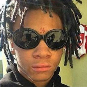 Meet your Posher, Skoolurgotclout